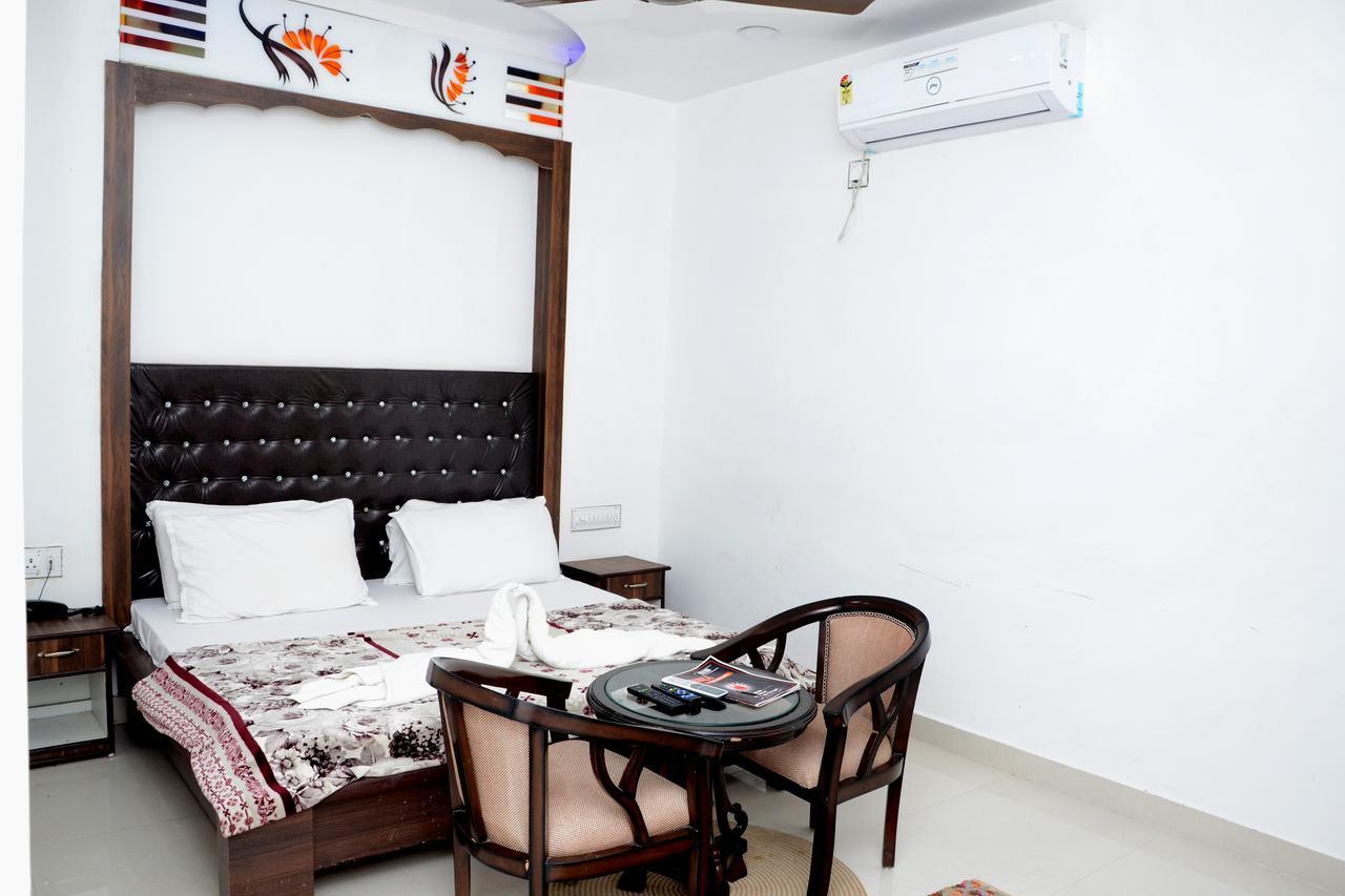 بهاراتبور Hotel Pratap Regal المظهر الخارجي الصورة
